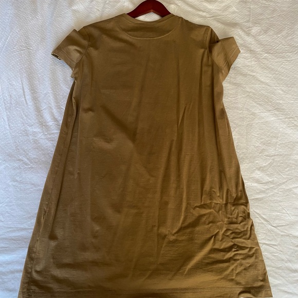 Hermes Embroidered Pocket t-shirt Dress Size EU 40 (M/L) - Picture 2 of 8